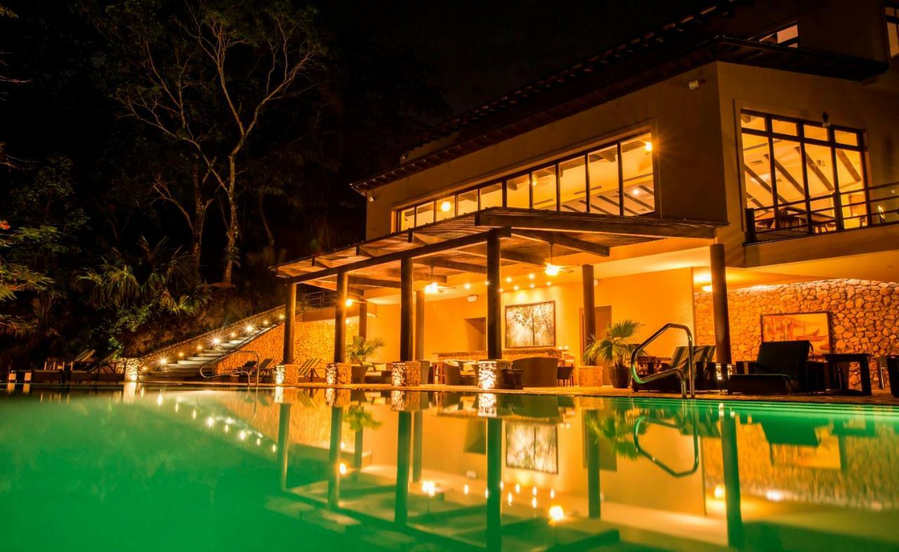 פלורס Las Lagunas Boutique Hotel מראה חיצוני תמונה